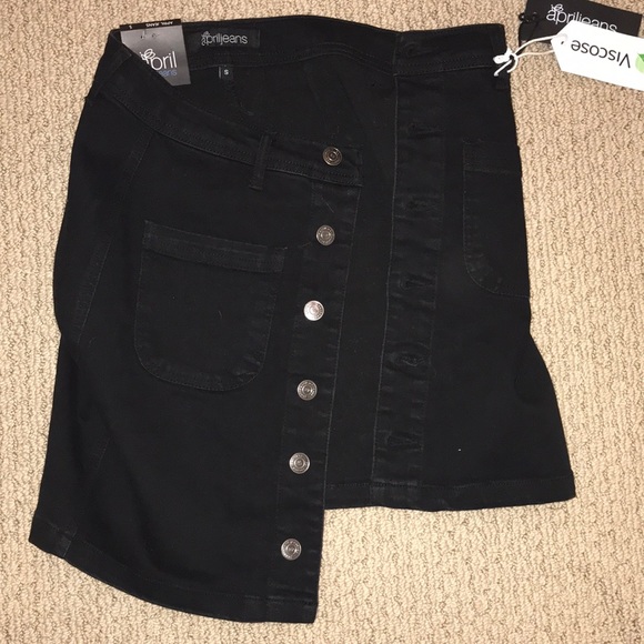 Black skirt - Picture 4 of 4